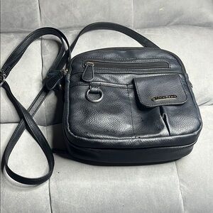 “Multi Sac Cross Body Purse”